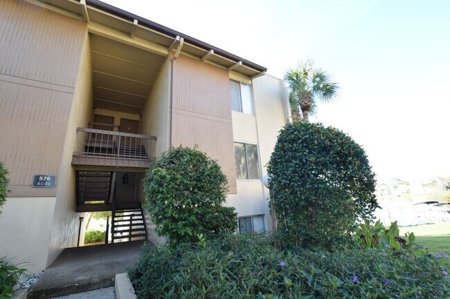 Building Photo - 576 Orange Dr
