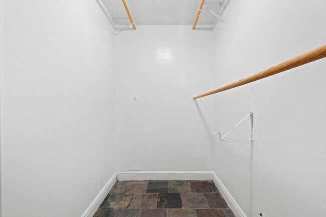 Building Photo - 192 Cape Cod Cir