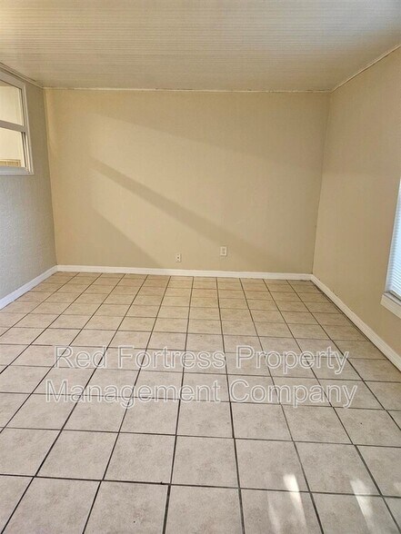 Building Photo - 15836 Keygrass Ln