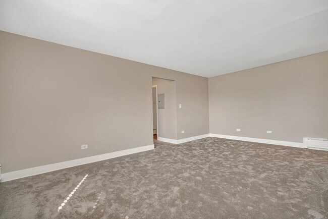 Building Photo - 18 N Parkside Ave