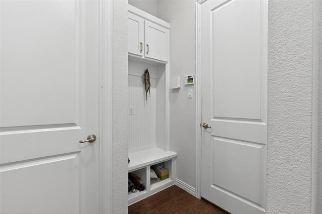 Building Photo - 8616 Bethpage Dr