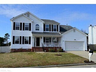 Building Photo - 2850sqâ?? water views 5BR 2 1/2 ba