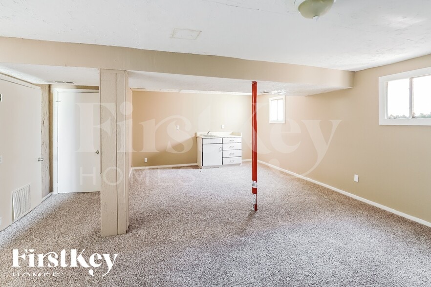 Building Photo - 11408 E Scarritt Ave