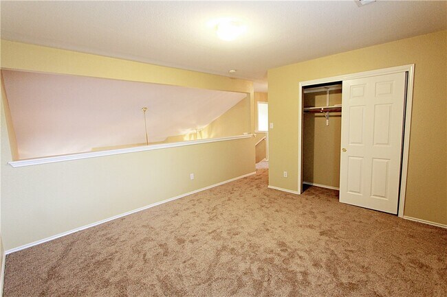 Building Photo - 14401 Mowsbury Dr