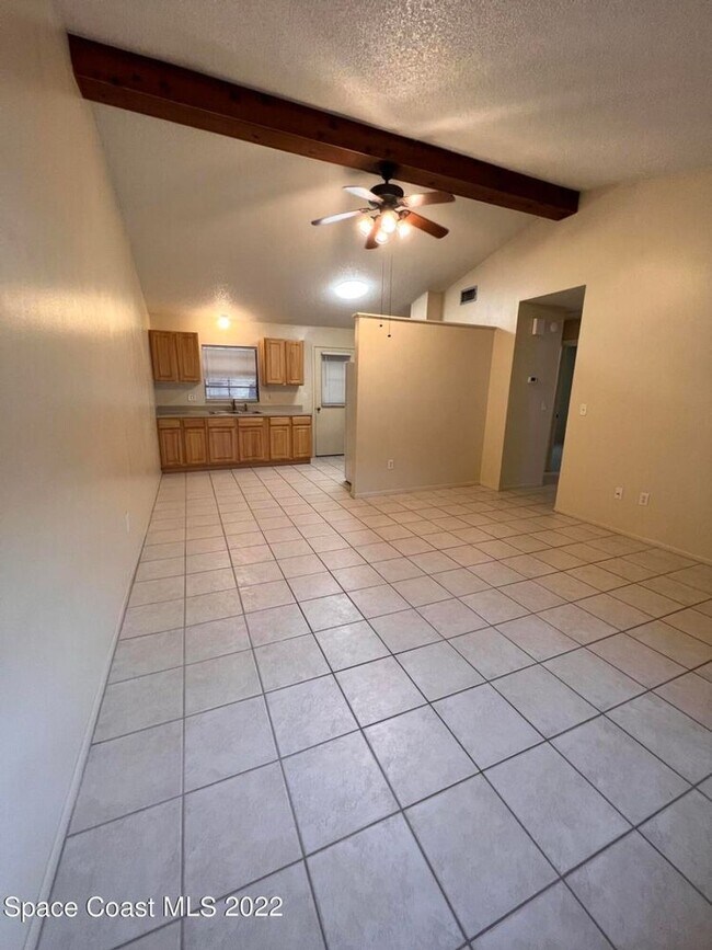 Building Photo - 1675 Jack Oates Blvd