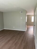 Building Photo - 1500 Elm Ave