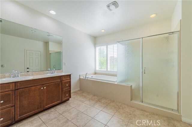 Building Photo - 2993 E Via Corvina