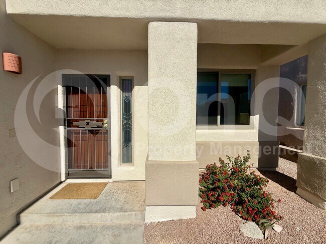 Building Photo - 137 E Calle Zavala