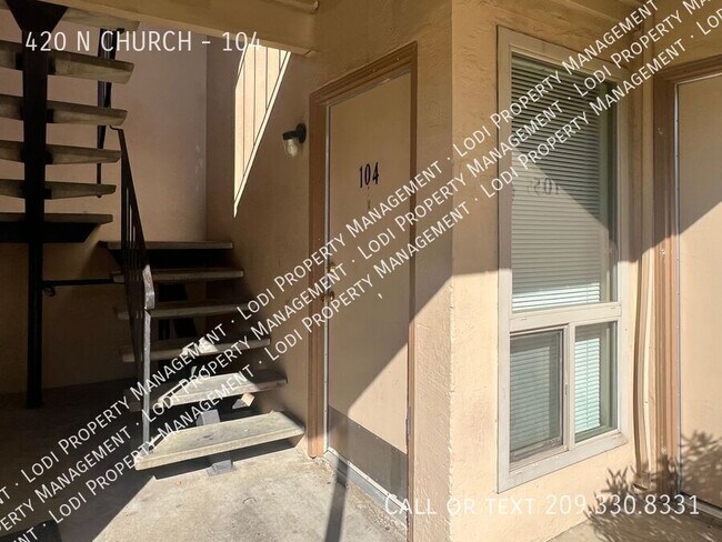 Primary Photo - 420 N Church St