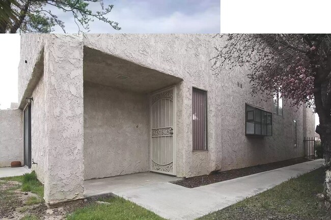 Building Photo - 424 W Avenue J5