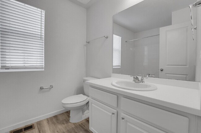 Building Photo - $2,995.95,  4-bed, 3.5-bath, located in Aurora with beautiful finishes.