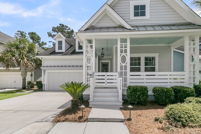 Primary Photo - Newly Refreshed Single Story Home in Carol...