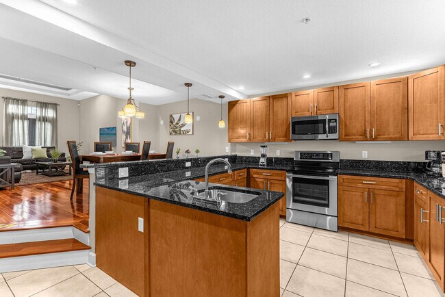Building Photo - 14545 Damai Ln