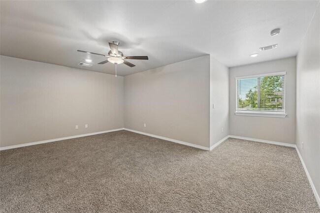 Building Photo - 12401 Samara Dr