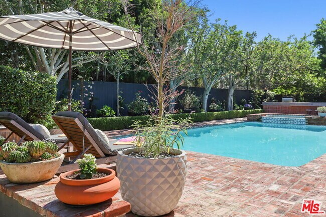 Building Photo - 1400 Jonesboro Dr