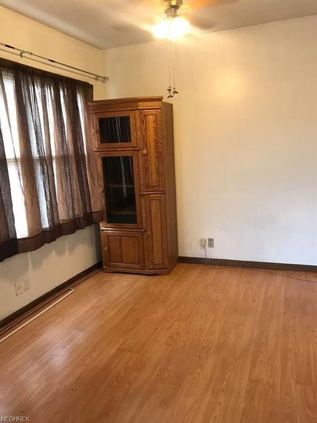 Building Photo - 2 Bedroom Canton Home for Rent