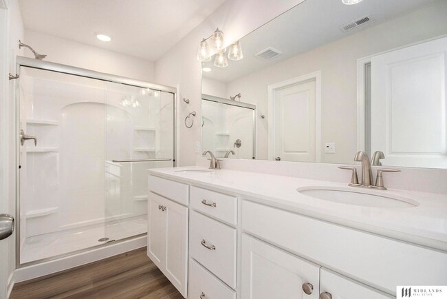 Building Photo - 15975 Kempten Crk Dr