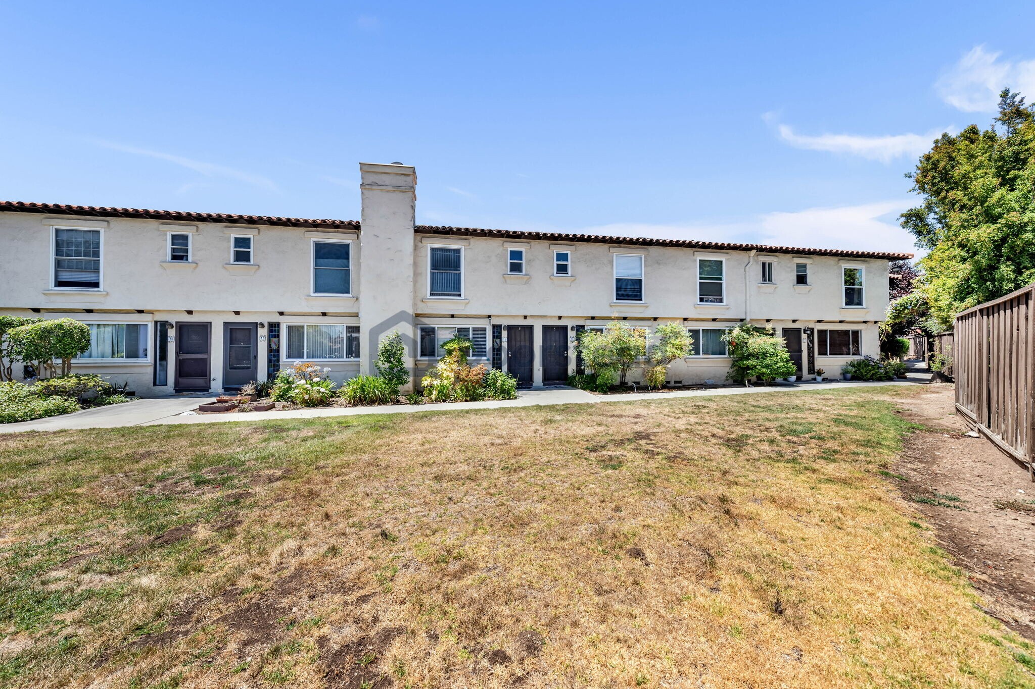 Building Photo - 5104 Westmont Ave