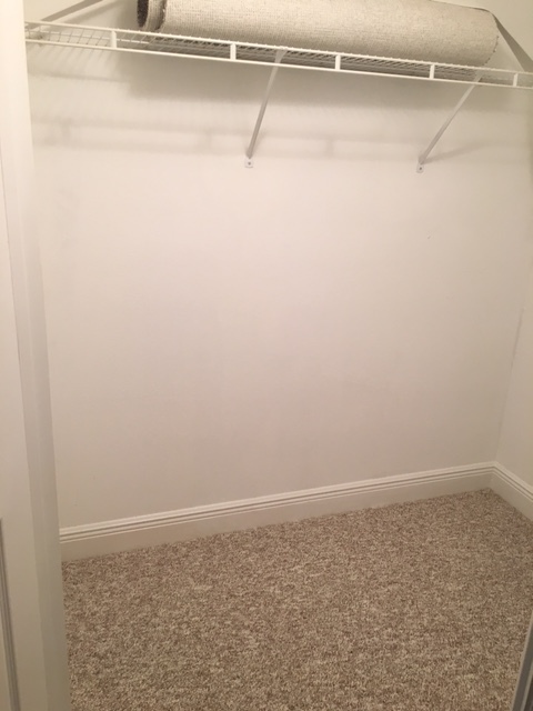 Building Photo - 8217 Miramar Way