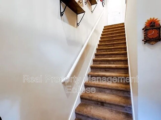 Building Photo - 2115 201st Pl SE