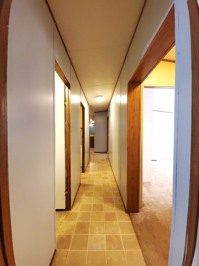 Building Photo - Spacious 4 bedroom with 3 FULL bathrooms nestled on 2 acres! MUST SEE!!!