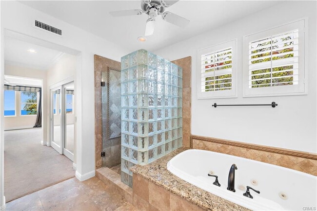 Building Photo - 28 Coral Reef