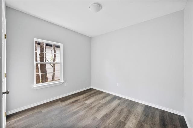 Building Photo - 115 W 17th Ave