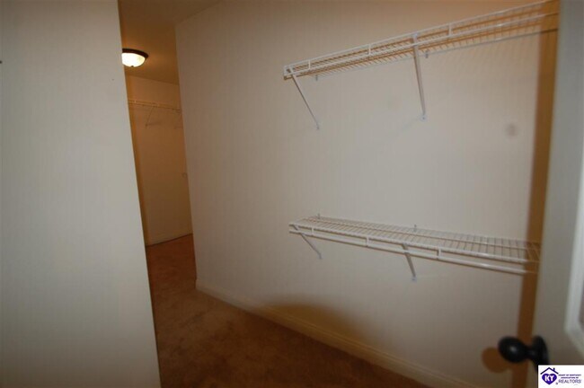 Building Photo - 101 Vineland Pkwy Dr