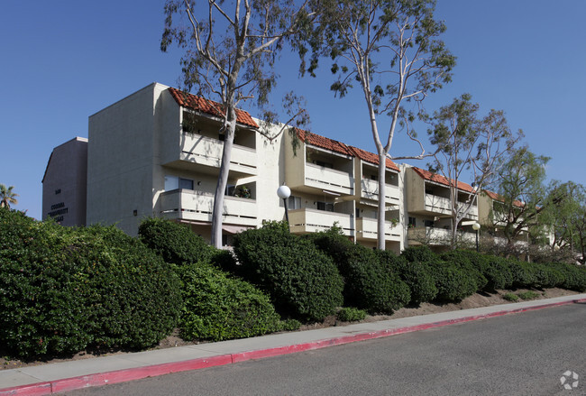 Building Photo - Corona Community Villas