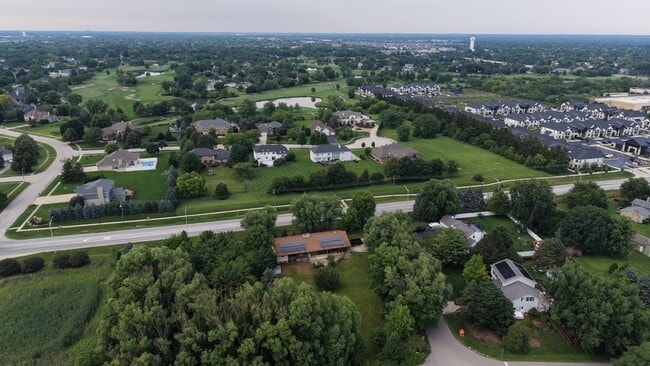 Building Photo - 11110 Highland Dr