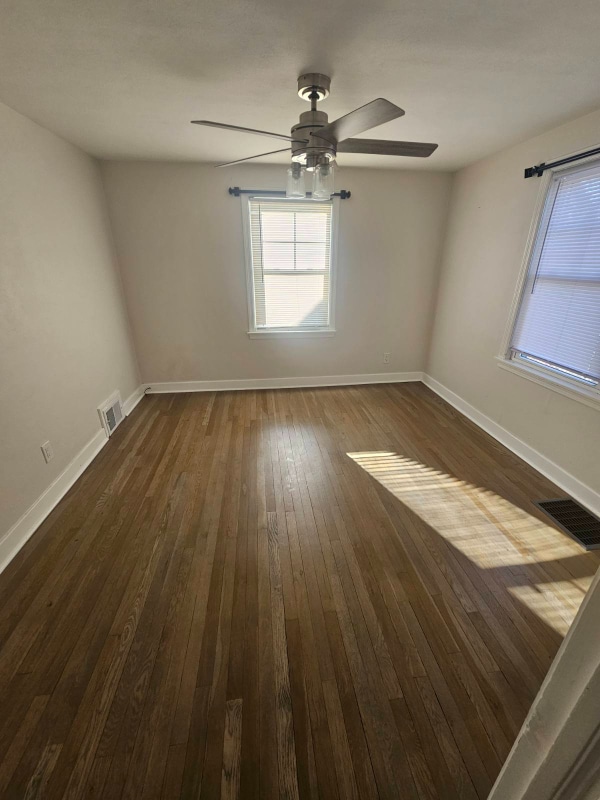 Building Photo - 8140 Meadow Ln