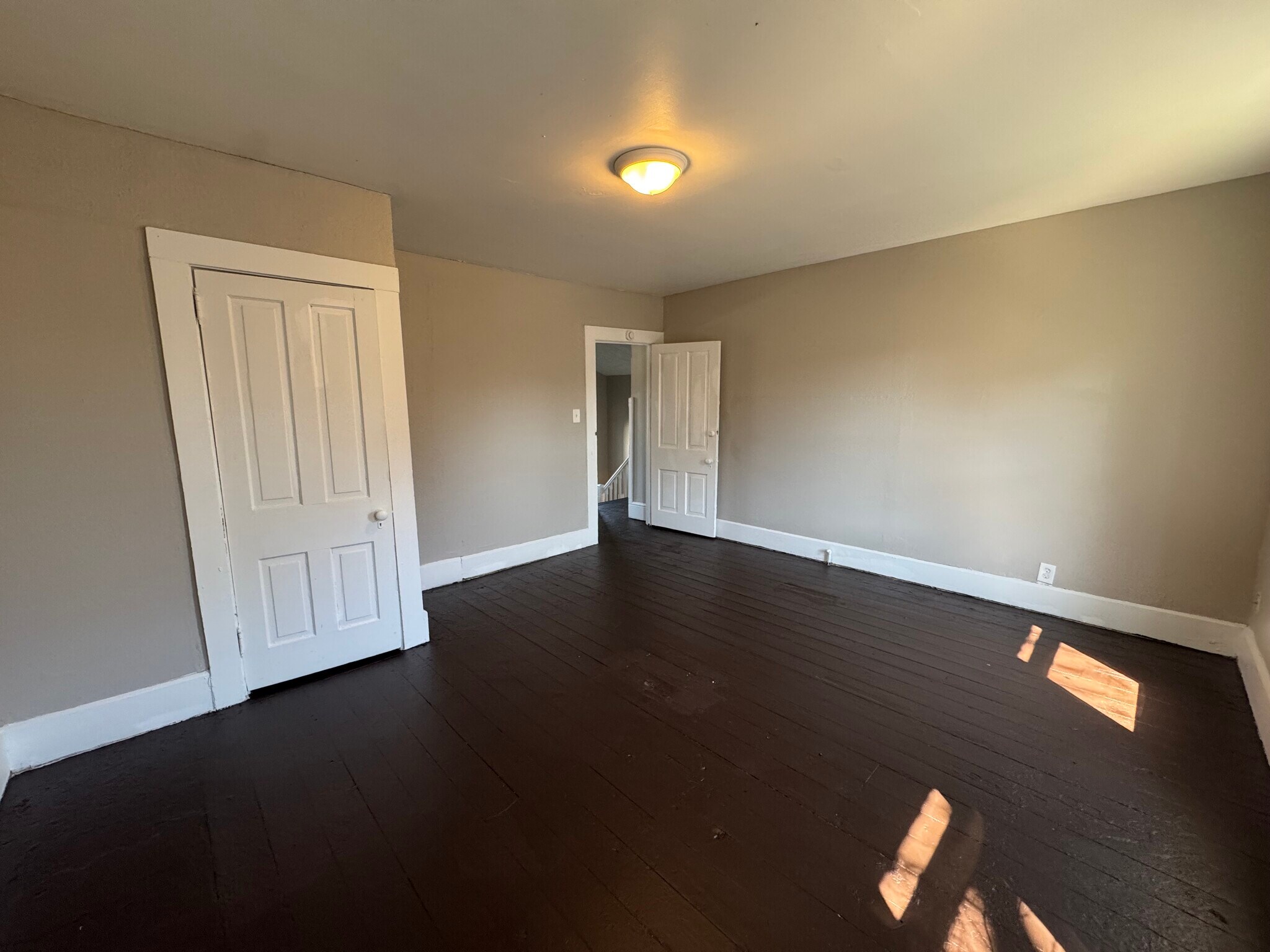 Building Photo - 713 Garfield Ave SW