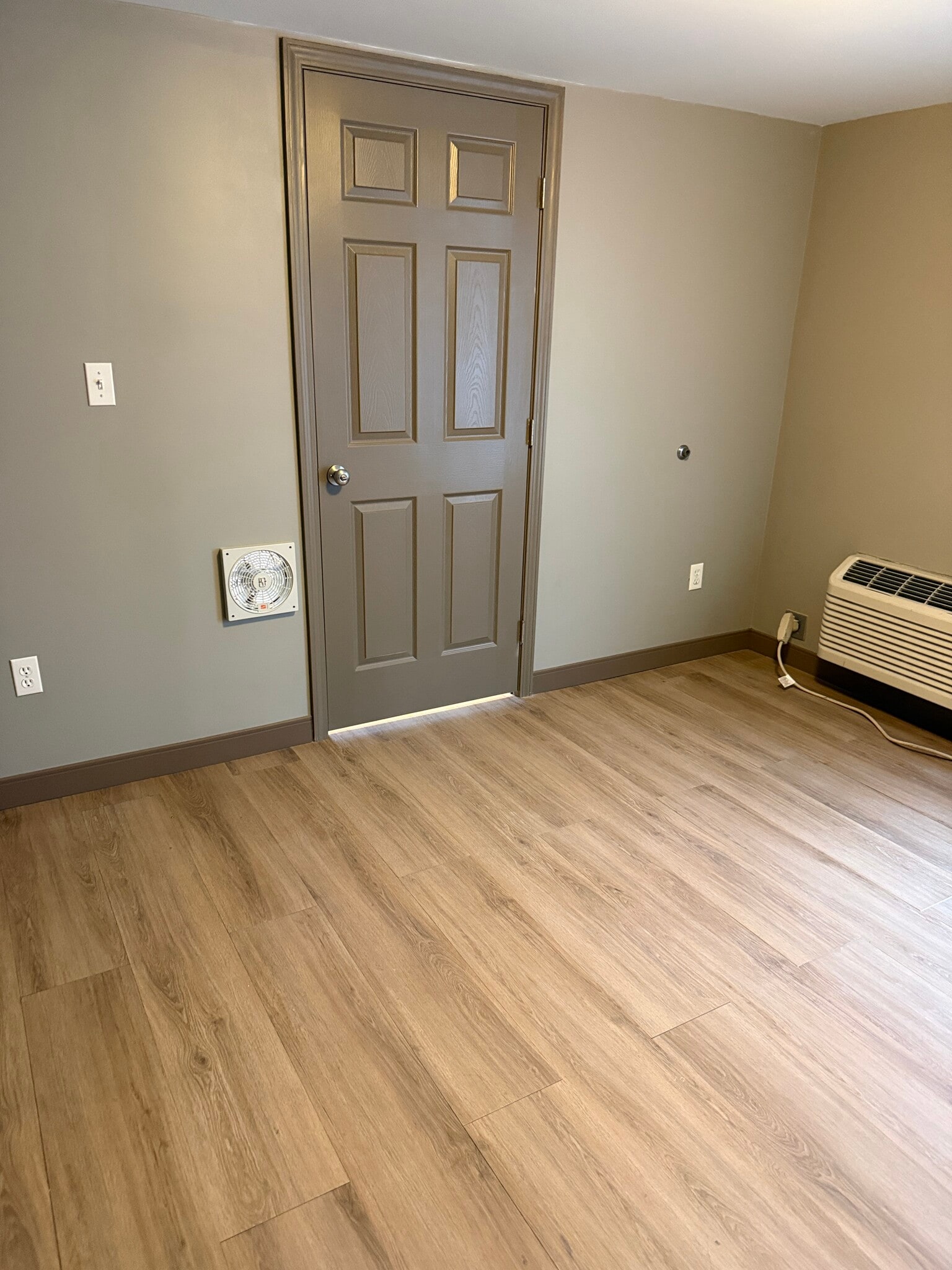 Building Photo - 154 East St