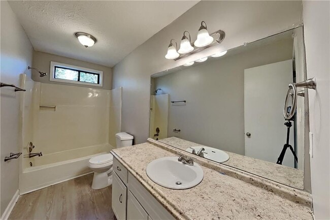 Building Photo - 3263 Holly Mill Run