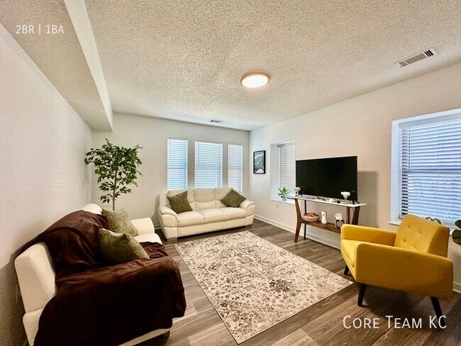 Building Photo - 3214 Harrison St