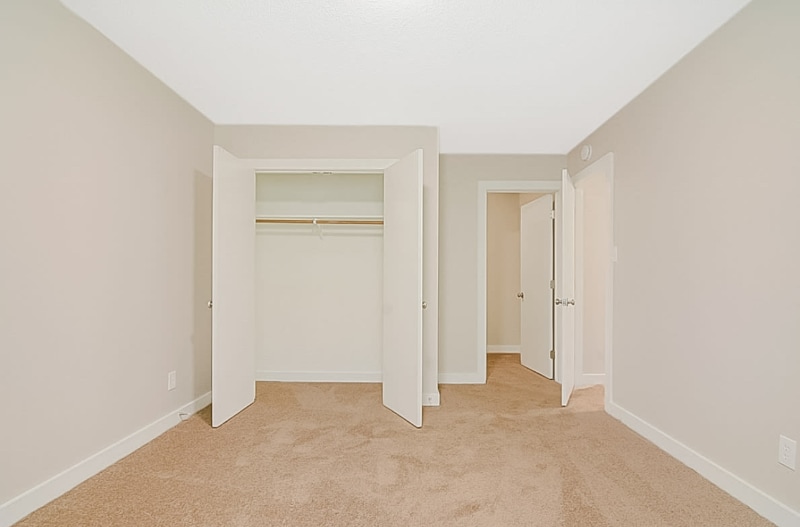 Building Photo - 915 Buckingham Rd