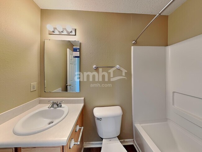 Building Photo - 6803 Amber Springs Way