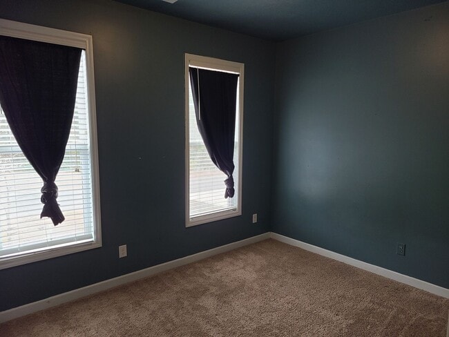 Building Photo - 4 Bed, 2.5 Bath unfurnished home located in The Village in Folkstone Community - Holly Ridge