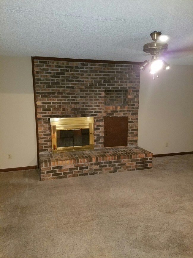 Building Photo - 107 Shannon Dr
