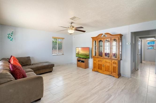 Building Photo - 1512 Spence Ave SE