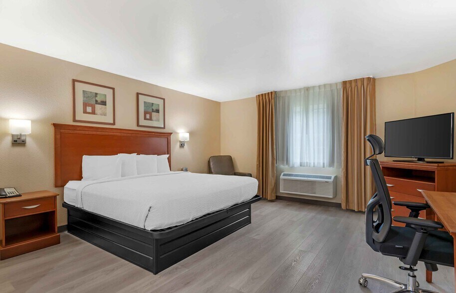 Building Photo - Furnished Studio-McAlester - Hwy 69