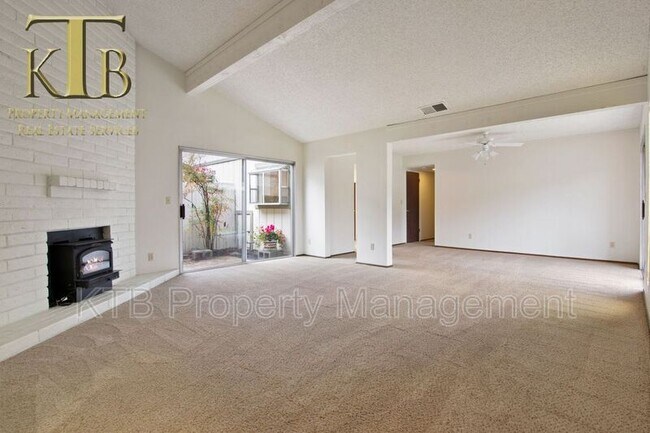 Building Photo - 4751 Knapp Way