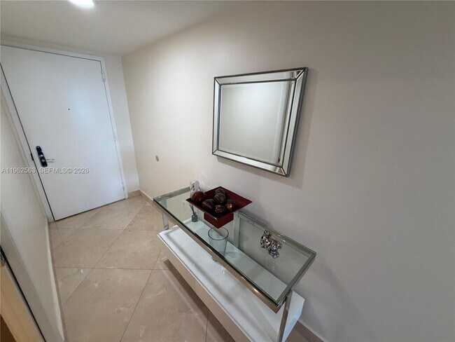 Building Photo - 1830 S Ocean Dr