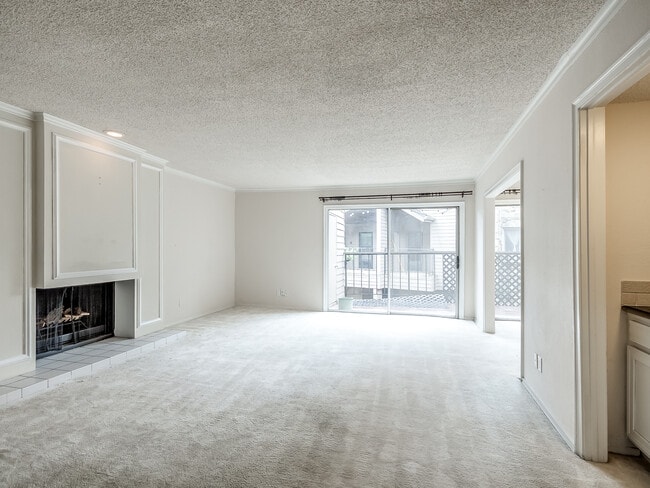 Building Photo - 6000 N Pennsylvania Ave