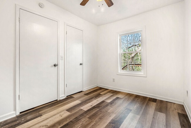 Building Photo - 89 Silas King St