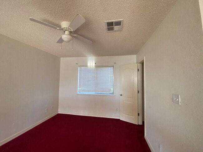 Building Photo - HOLIDAY SPECIAL  $1,695.00 First two month...