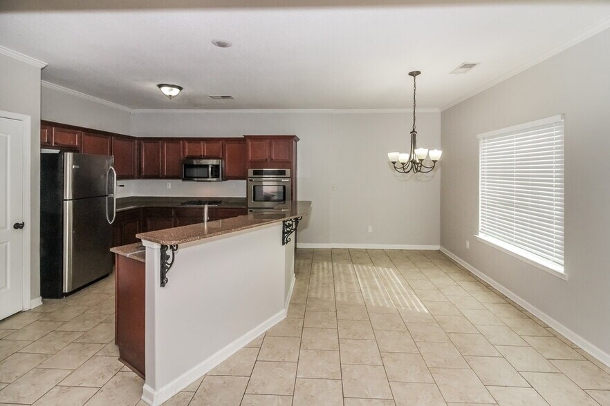 Building Photo - 170 Misty Fields Rd