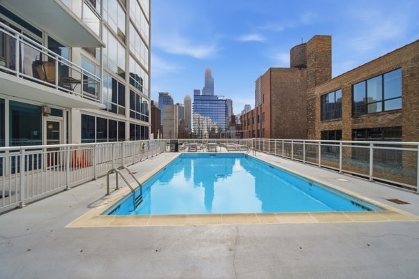 Building Photo - 757 N Orleans St