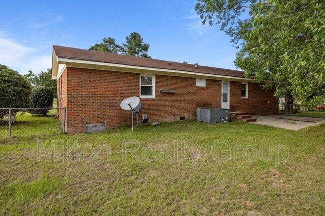 Building Photo - 54 Rolling Springs Dr