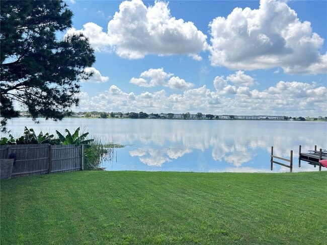 Building Photo - 677 Lake Dexter Cir